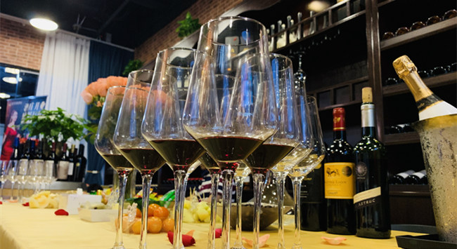 紅酒代理商怎么舉辦品酒會(huì )?