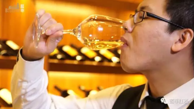 6個(gè)步驟，資深品酒師教你如何來(lái)品葡萄酒