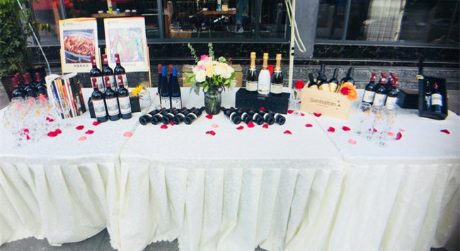 在國內開(kāi)個(gè)進(jìn)口紅酒店怎么樣